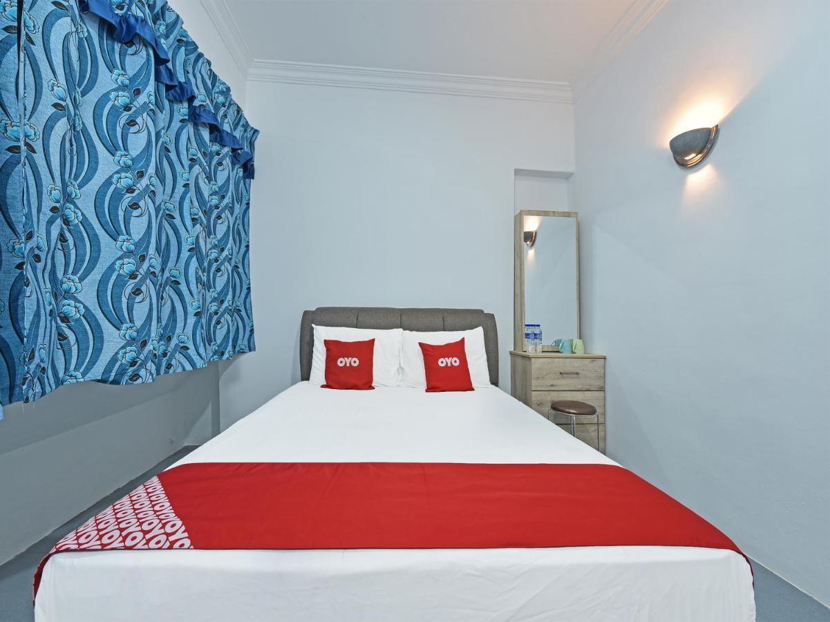 Oyo 90544 M&H Hotel Pengerang Exterior photo